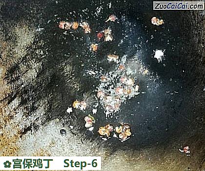 宫保鸡丁做法第六步骤
