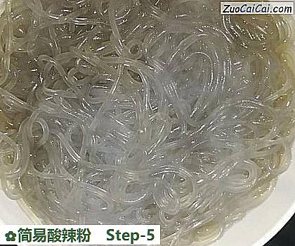 简易酸辣粉做法第五步骤