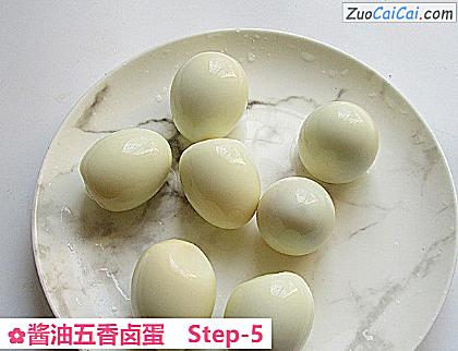 酱油五香卤蛋做法第五步骤