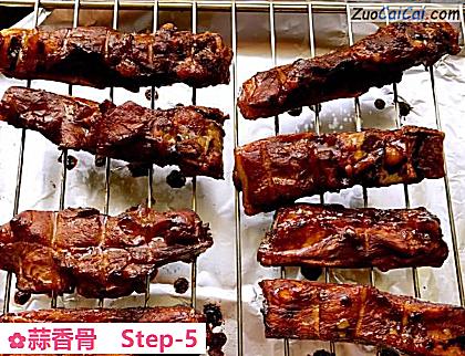 蒜香骨做法第五步骤