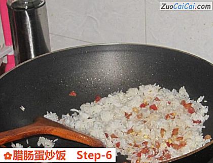 腊肠蛋炒饭做法第六步骤