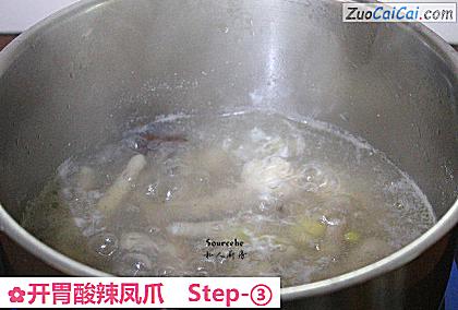 开胃酸辣凤爪做法第三步骤
