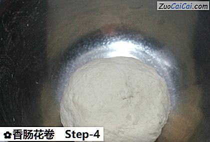 香肠花卷做法第四步骤