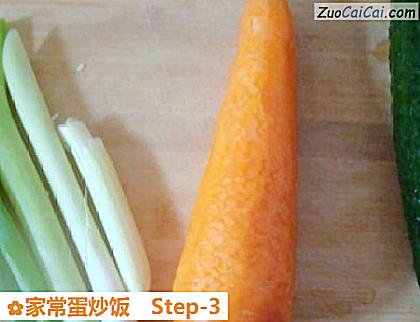 家常蛋炒饭做法第三步骤