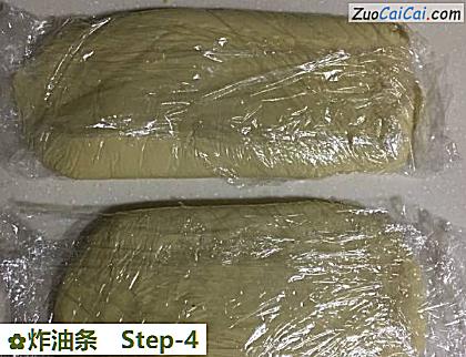 炸油条做法第四步骤