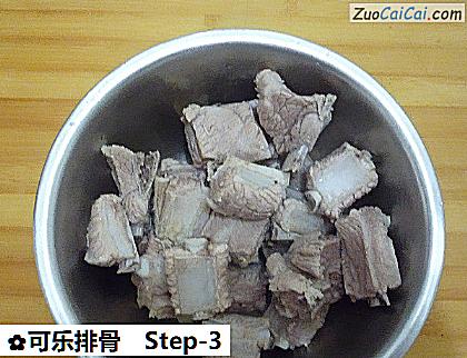 可乐排骨做法第三步骤