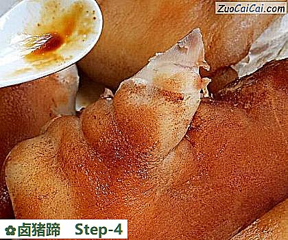 卤猪蹄做法第四步骤
