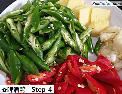 啤酒鸭做法第四步骤