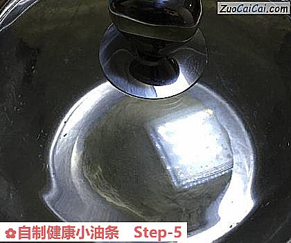 自制健康小油条做法第五步骤