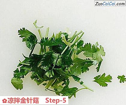 凉拌金针菇做法第五步骤