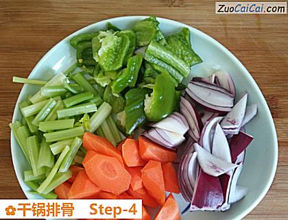 干锅排骨做法第四步骤