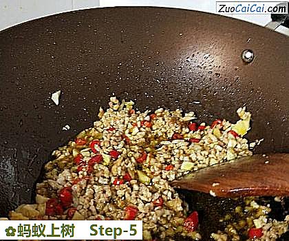 蚂蚁上树做法第五步骤