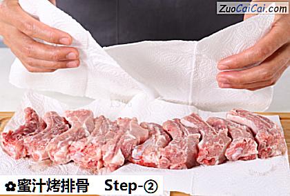 蜜汁烤排骨做法第二步骤