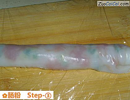 肠粉做法第三步骤