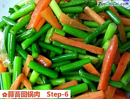 蒜苔回锅肉做法第六步骤