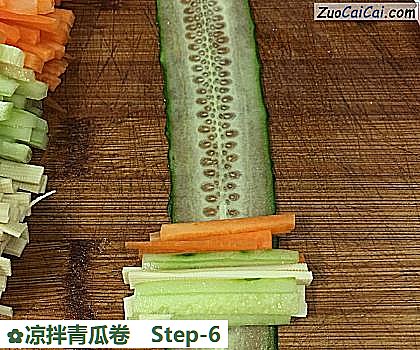 凉拌青瓜卷做法第六步骤