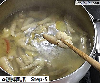凉拌凤爪做法第五步骤