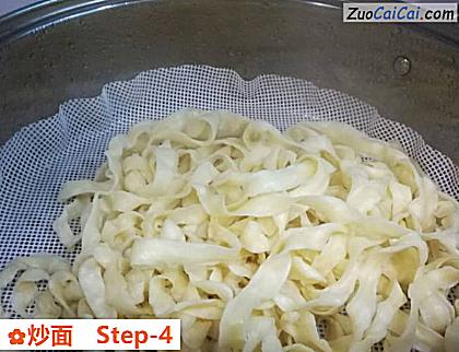 炒面做法第四步骤