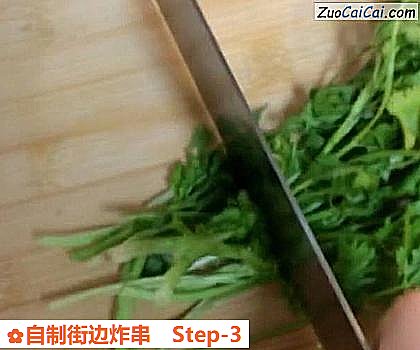 自制街边炸串做法第三步骤