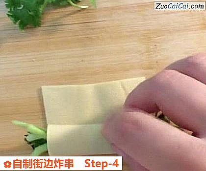 自制街边炸串做法第四步骤