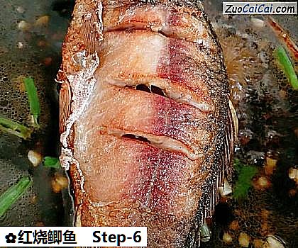 红烧鲫鱼做法第六步骤