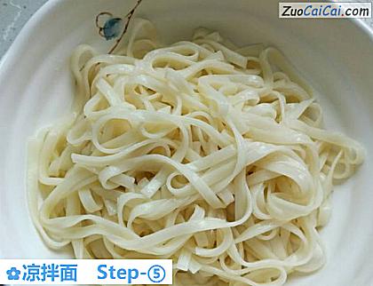 凉拌面做法第五步骤
