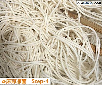 麻辣凉面做法第四步骤