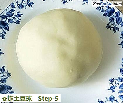 炸土豆球做法第五步骤