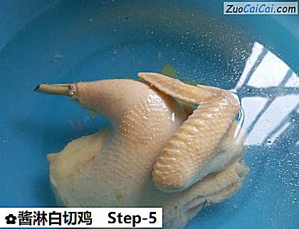 酱淋白切鸡做法第五步骤