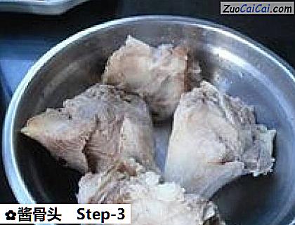 酱骨头做法第三步骤