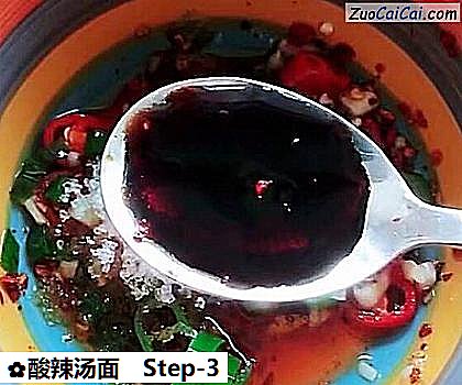 酸辣汤面做法第三步骤