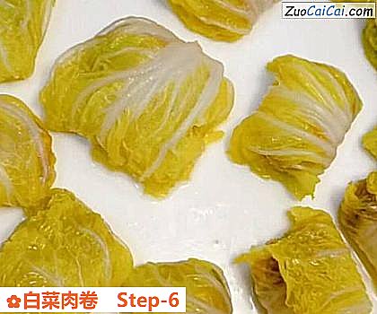 白菜肉卷做法第六步骤