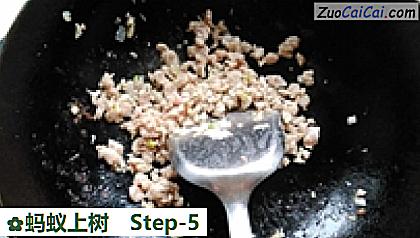 蚂蚁上树做法第五步骤