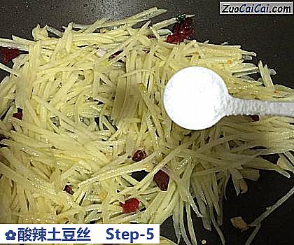 酸辣土豆丝做法第五步骤
