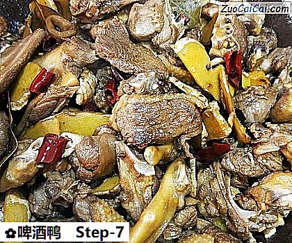 啤酒鸭做法第七步骤