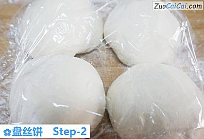 盘丝饼做法第二步骤