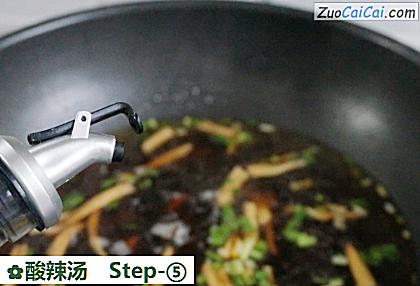 酸辣汤做法第五步骤