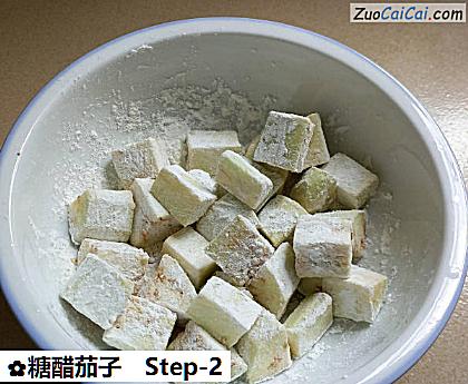 糖醋茄子做法第二步骤