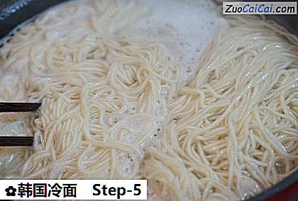 韩国冷面做法第五步骤