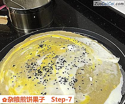 杂粮煎饼果子做法第七步骤