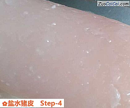 盐水猪皮做法第四步骤