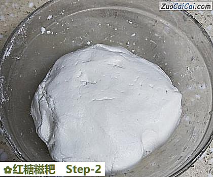 红糖糍粑做法第二步骤