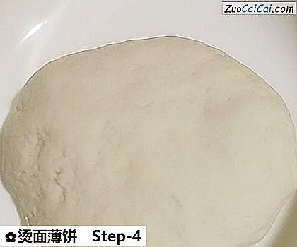 烫面薄饼做法第四步骤