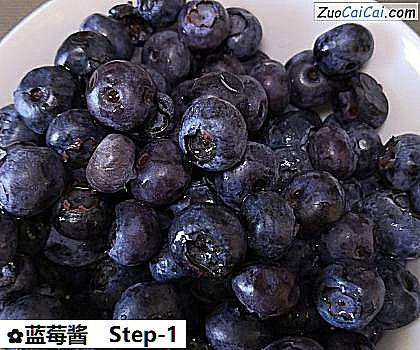 蓝莓酱做法第一步骤