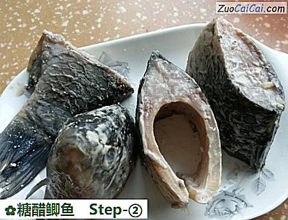 糖醋鲫鱼做法第二步骤