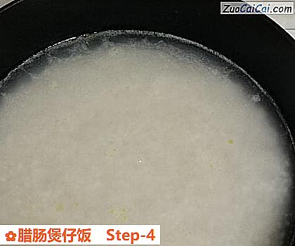 腊肠煲仔饭做法第四步骤