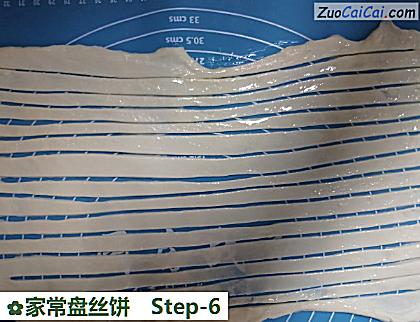 家常盘丝饼做法第六步骤