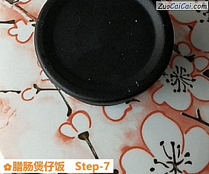 腊肠煲仔饭做法第七步骤
