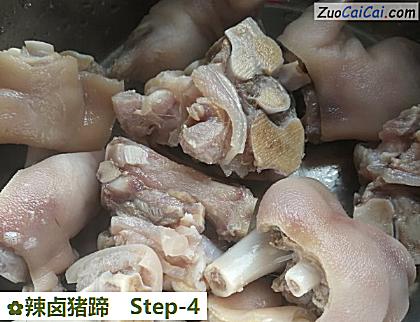 辣卤猪蹄做法第四步骤