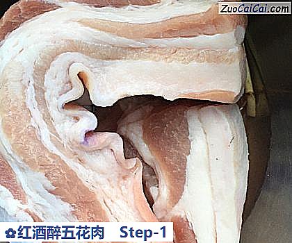 红酒醉五花肉做法第一步骤